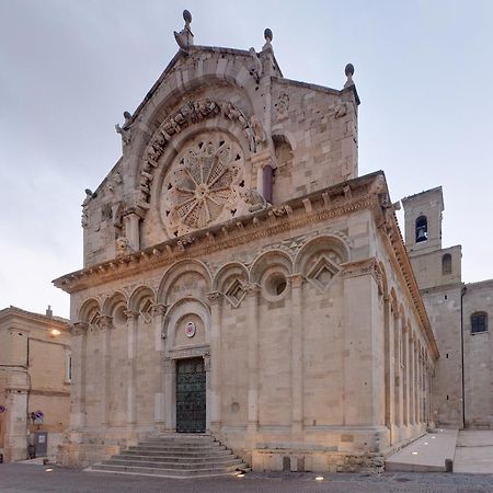Bed and Breakfast Svegliarsi nei Borghi - La Patronale Troia Esterno foto